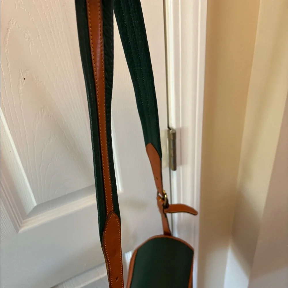 Dooney & Bourke VINTAGE AWL Surrey Green & Tan Leather Crossbody MADE IN USA EUC - Picture 16 of 16